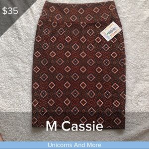 Medium Lularoe Cassie skirt